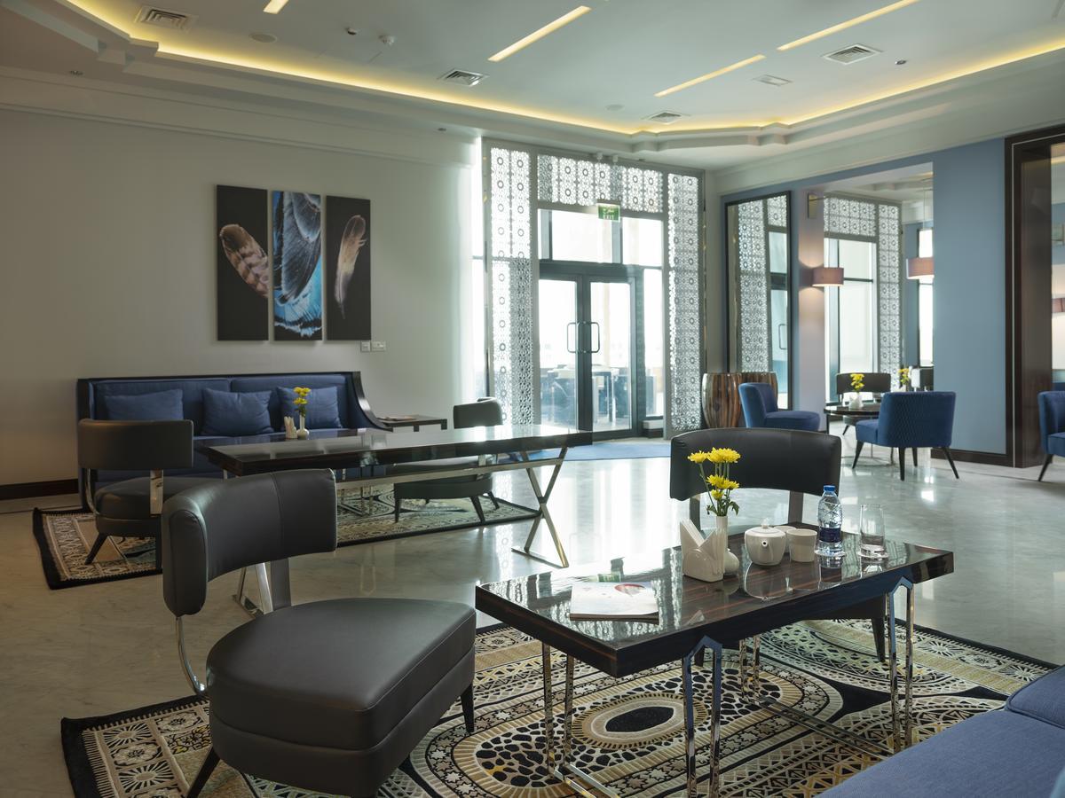 Retaj Salwa Resort & Spa Doha Exterior foto The lobby of the hotel
