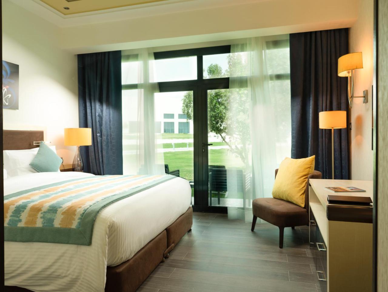 Retaj Salwa Resort & Spa Doha Exterior foto A room at the hotel